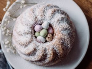 Húsvéti joghurtos kuglóf recept