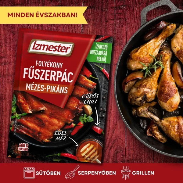 Sült csirke alsócombok fekete sütőedényben felülnézetből mellette egy tasak mézes-pikáns folyékony fűszerpác