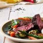 Grillezett bélszín grillezett zöldségekkel