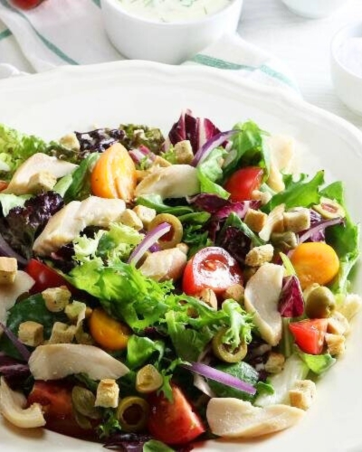 Mediterrán csirkesaláta