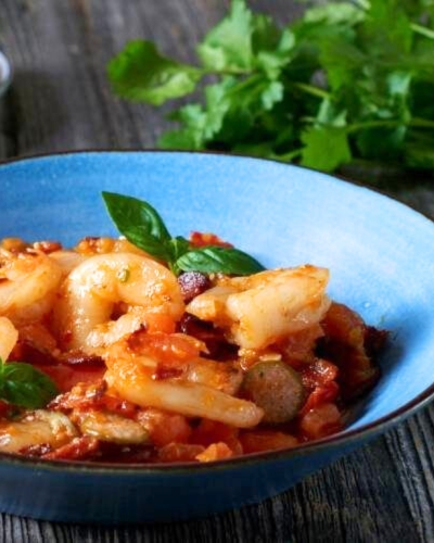 Pikáns koktélrák chorizo kolbásszal